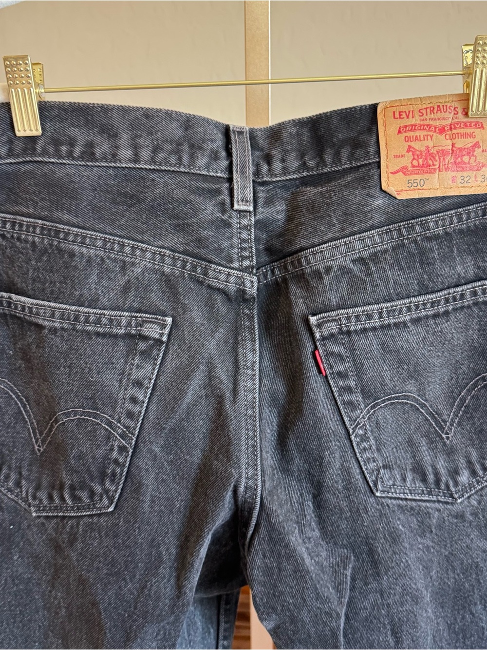 Levi’s 550 Relaxed Fit Black Jeans 32x30 USA - Picture 6 of 8